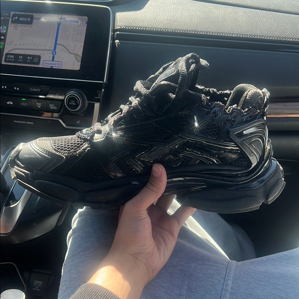 Men's Black Athletic Shoes